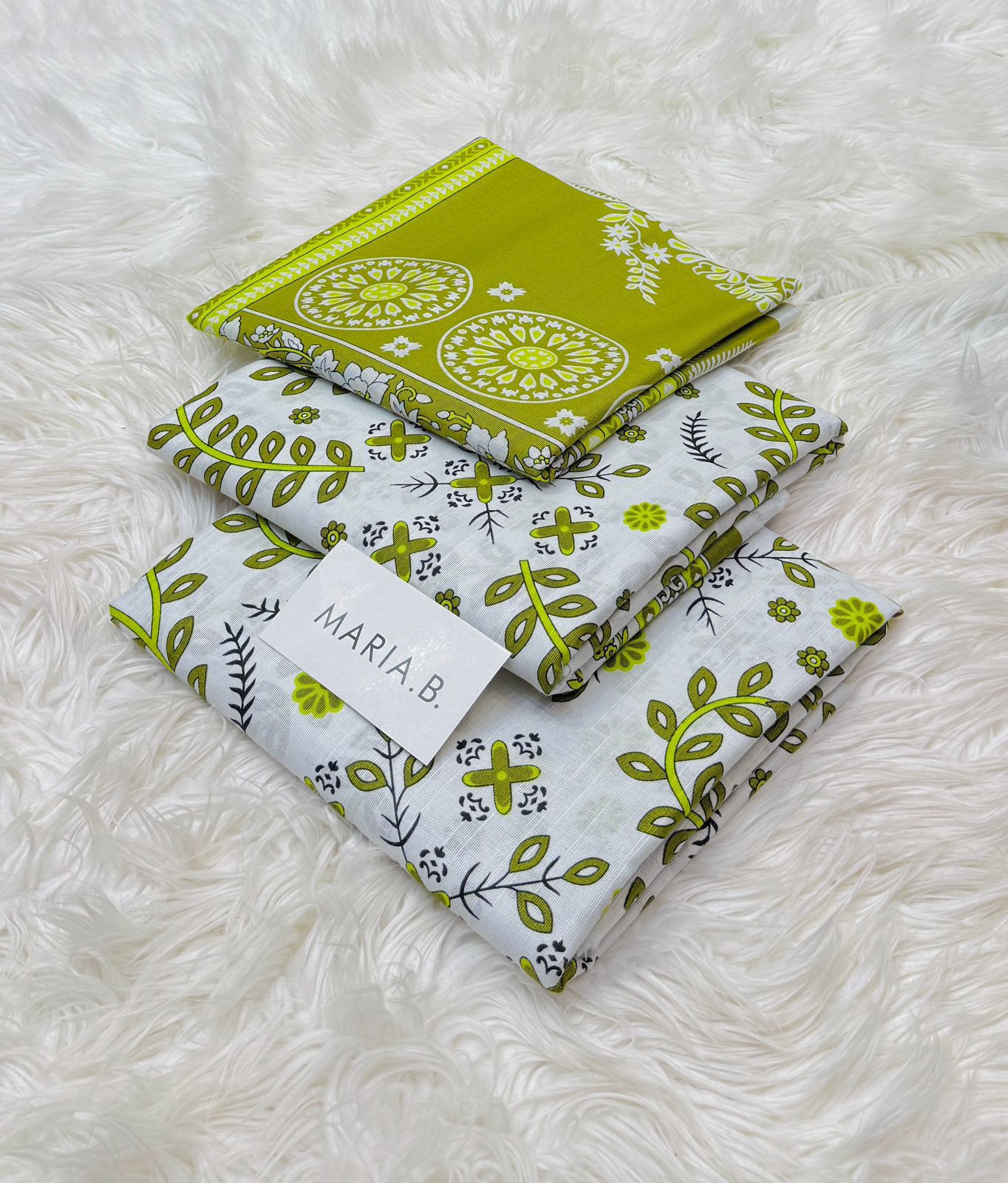 Maria B Kaddar 3-Piece Unstitched Allover Digital Printed With Voil Khaddar Duppata